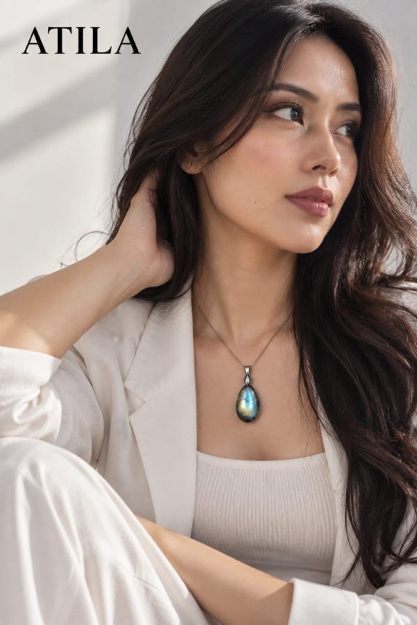 LOKET LABRADORITE  BATU ASLI - NATURAL LABRADORITE PENDANT
