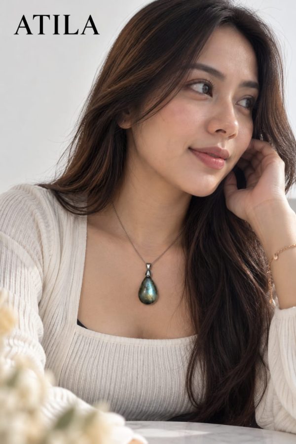 LOKET LABRADORITE  BATU ASLI - NATURAL LABRADORITE PENDANT